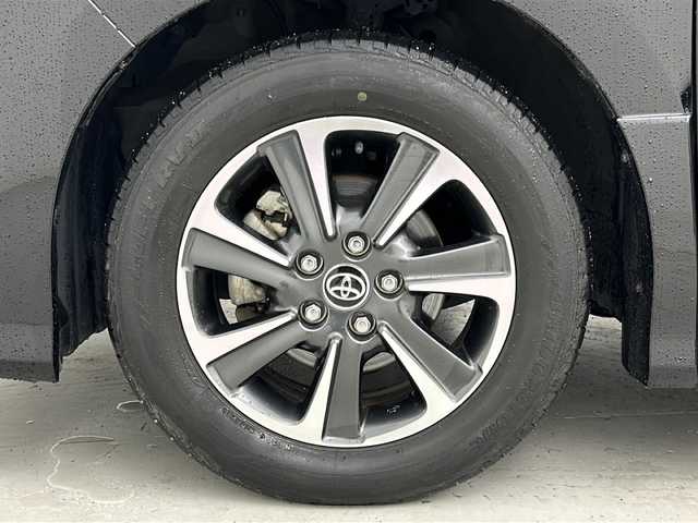 トヨタ ヴォクシー ZS 煌Ⅲ 宮城県 2020(令2)年 6.7万km ブラック 禁煙車/純正12インチフリップダウン/トヨタセーフティセンス/・プリクラッシュセーフティ/・レーンディパーチャーアラート/・オートマチックハイビーム/・レーダークルーズコントロール/両側パワースライドドア/純正10インチナビ/・BT/SD/HDMI/CD/DVD/AM/FM/フルセグTV/バックカメラ/ビルトインETC/革巻きステアリング/ステアリングスイッチ/ハーフレザーシート/サンシェード/シートバックテーブル/LEDヘッドライト/LEDフォグランプ/純正16インチアルミホイール/純正フロアマット/純正ドアバイザー/横滑り防止装置/アイドリングストップ