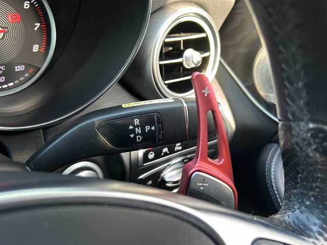 メルセデス・ベンツ Ｃ１８０ アバンギャルド AMGライン 山形県 2015(平27)年 5.4万km イリジウムシルバー 禁煙車/インテリジェントドライブ/ディストロニックプラス/横滑り防止装置/バックカメラ/前後コーナーセンサー/レーンキープアシスト/前方ドライブレコーダー/純正ナビ/（Bluetooth/フルセグ/AM/FM)/ステアリングスイッチ/パドルシフト/レザーシート/前席パワーシート/ビルトインETC/純正フロアマット/HIDヘッドライト/オートライト/スマートキー×２/取扱説明書/記録簿/純正スタッドレスタイヤ積込み）/（225/45/R18)0mm