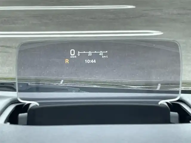 スズキ ソリオ バンディット HV MV 佐賀県 2022(令4)年 1.3万km メロウディープレッドパール ワンオーナー/純正８インチメモリナビ/・フルセグTV/CD/DVD/USB/Bluetooth/全方位モニター/ビルトインETC/ヘッドアップディスプレイ/両側パワースライドドア/後席用サイドサンシェード/D＋N席シートヒーター/革巻きステアリング/ステアリングリモコン/純正15インチアルミホイール/純正LEDヘッドライト/純正LEDフォグライト/純正フロアマット/純正ドアバイザ―/新車保証書/取扱説明書/スペアキー１本/セーフティーサポート/・デュアルカメラブレーキサポート/・誤発進抑制機能/・後退時ブレーキサポート/・後方誤発進抑制機能/・リアパーキングセンサー/・車線逸脱抑制機能/・車線逸脱警報機能/・ふらつき警報機能/・先行車発進お知らせ機能/・アダプティブクルーズコントロール/・ハイビームアシスト/・標識認識機能