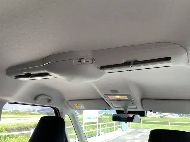 スズキ ソリオ バンディット HV MV 佐賀県 2022(令4)年 1.3万km メロウディープレッドパール ワンオーナー/純正８インチメモリナビ/・フルセグTV/CD/DVD/USB/Bluetooth/全方位モニター/ビルトインETC/ヘッドアップディスプレイ/両側パワースライドドア/後席用サイドサンシェード/D＋N席シートヒーター/革巻きステアリング/ステアリングリモコン/純正15インチアルミホイール/純正LEDヘッドライト/純正LEDフォグライト/純正フロアマット/純正ドアバイザ―/新車保証書/取扱説明書/スペアキー１本/セーフティーサポート/・デュアルカメラブレーキサポート/・誤発進抑制機能/・後退時ブレーキサポート/・後方誤発進抑制機能/・リアパーキングセンサー/・車線逸脱抑制機能/・車線逸脱警報機能/・ふらつき警報機能/・先行車発進お知らせ機能/・アダプティブクルーズコントロール/・ハイビームアシスト/・標識認識機能