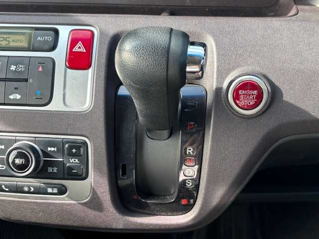 ホンダ Ｎ ＯＮＥ プレミアム ツアラー Lパッケージ 宮城県 2012(平24)年 8.2万km プレミアムディープロッソパール 登録時走行距離８１４６９ｋｍ/純正アルミホイル/純正オーディオ/・Ｂｌｕｅｔｏｏｔｈ/・HDMI/・AM/FM/・CD/スマートキー/プッシュスタート/ベンチシート/横滑り防止機能/パドルシフト/電格ミラー/純正フロアマット/フォグランプ/ベンチシート/ウインカーミラー