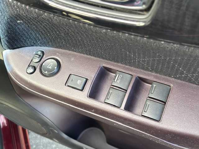 ホンダ Ｎ ＯＮＥ プレミアム ツアラー Lパッケージ 宮城県 2012(平24)年 8.2万km プレミアムディープロッソパール 登録時走行距離８１４６９ｋｍ/純正アルミホイル/純正オーディオ/・Ｂｌｕｅｔｏｏｔｈ/・HDMI/・AM/FM/・CD/スマートキー/プッシュスタート/ベンチシート/横滑り防止機能/パドルシフト/電格ミラー/純正フロアマット/フォグランプ/ベンチシート/ウインカーミラー