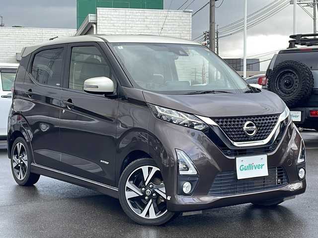 日産 デイズ HWS G ターボ プロパイロットED 山口県 2020(令2)年 2.7万km フローズンバニラパール/アッシュブラウンM プロパイロット/エマージェンシーブレーキ/純正メモリナビ・フルセグTV/　CD/DVD/SD/Bluetooth/アラウンドビューモニタ/ハーフレザーシート/LEDヘッドライト/純正15インチAW/踏み間違い衝突防止アシスト/車線逸脱防止支援システム/車線逸脱警報/純正１５インチアルミホイール/プッシュスタート/スマートキー×２/ETC/新車時保証書/取扱説明書