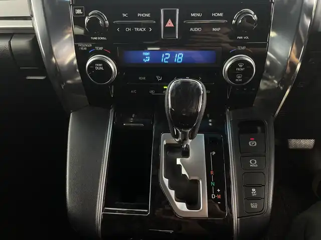 トヨタ アルファード S タイプゴールド 新潟県 2021(令3)年 1.7万km ホワイトパールクリスタルシャイン トヨタセーフティセンス/JBL/フリップダウンモニター/ツインムーンルーフ/純正ナビ/　CD/DVD/Bluetooth/フルセグTV/パノラミックビューモニター/両側パワースライドドア/パワーバックドア/レーダークルーズコントロール/三眼LEDオートライト/オートハイビーム/ハーフレザーシート/純正18インチアルミホイール/ブラインドスポットモニター/レーントレーシングアラート/シーケンシャルウィンカー/スマートキー/ビルトインETC2.0