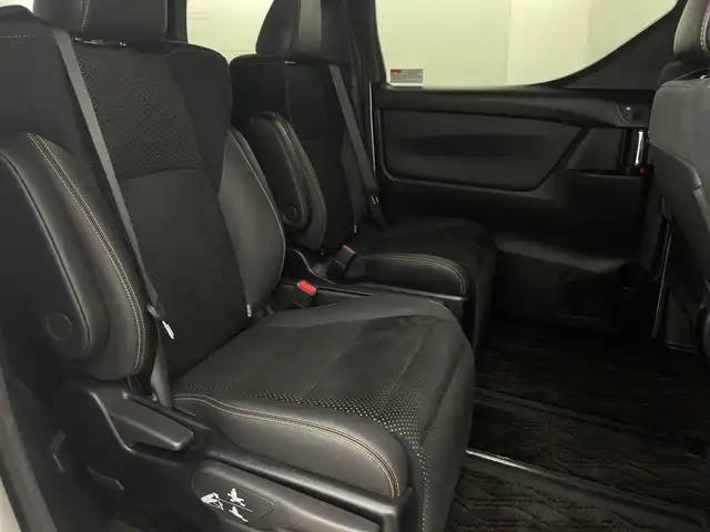 トヨタ アルファード S タイプゴールド 新潟県 2021(令3)年 1.7万km ホワイトパールクリスタルシャイン トヨタセーフティセンス/JBL/フリップダウンモニター/ツインムーンルーフ/純正ナビ/　CD/DVD/Bluetooth/フルセグTV/パノラミックビューモニター/両側パワースライドドア/パワーバックドア/レーダークルーズコントロール/三眼LEDオートライト/オートハイビーム/ハーフレザーシート/純正18インチアルミホイール/ブラインドスポットモニター/レーントレーシングアラート/シーケンシャルウィンカー/スマートキー/ビルトインETC2.0