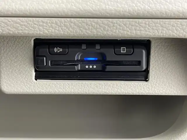 スズキ ラパン ＬＣ X 福井県 2023(令5)年 1.1万km トラッドカーキメタリック/ソフトベージュ 2トーン ワンオーナー/ディスプレイオーディオ/【AM/FM/Bluetooth/USB】/バックカメラ/ETC/スズキセーフティサポート/・衝突軽減ブレーキ/・車線逸脱警報機能/オートライト/LEDヘッドライド/プッシュスタート/スマートキー/スペアキー/純正フロアマット/純正ドアバイザー