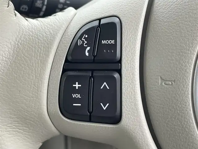 スズキ ラパン ＬＣ X 福井県 2023(令5)年 1.1万km トラッドカーキメタリック/ソフトベージュ 2トーン ワンオーナー/ディスプレイオーディオ/【AM/FM/Bluetooth/USB】/バックカメラ/ETC/スズキセーフティサポート/・衝突軽減ブレーキ/・車線逸脱警報機能/オートライト/LEDヘッドライド/プッシュスタート/スマートキー/スペアキー/純正フロアマット/純正ドアバイザー
