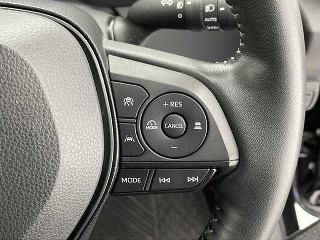 トヨタ カローラツーリング ハイブリッド ダブルバイビー 千葉県 2023(令5)年 2.7万km アティチュードブラックマイカ 衝突軽減ブレーキ/レーンキープアシスト/レーダークルーズコントロール/オートマチックハイビーム/純正メモリナビ/（フルセグ/Bluetooth/USB/FM/AM/HDMI）/バックカメラ/ＥＴＣ/ドライブレコーダー（前後）/ハーフレザーシート/シートヒーター（運転席＋助手席）/ステアリングヒーター/ヘッドアップディスプレイ/LEDヘッドライト/W＋サイド＋カーテンエアバッグ