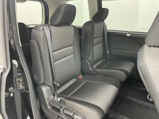 日産 セレナ e－パワー ハイウェイスター V 岡山県 2021(令3)年 13.1万km ダイヤモンドブラック 純正１０インチナビ　/【CD/DVD/Blu-ray/BT/フルセグ】/純正11インチフリップダウンモニター　/アラウンドビューモニター/プロパイロット　/両側電動スライド　/ビルトインＥＴＣ　/ＬＥＤヘッドライト　/純正ドライブレコーダー（前）/デジタルインナーミラー/ブラインドスポットモニター/禁煙車/オートブレーキホールド/踏み間違い防止/フォグライト/スマートキー×2