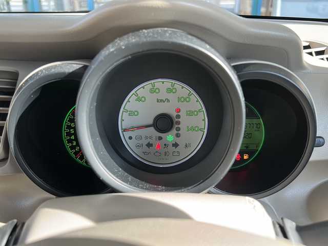 ホンダ Ｎ ＢＯＸ G 愛知県 2013(平25)年 9.8万km クールミストメタリック 登録時走行距離97770キロ/社外７インチナビ/(ワンセグTV/USB/AUX/AMFMラジオ)/社外ETC/ドアバイザー/プッシュスタート/スマートキー/スペアキー/両側スライドドア/横滑り防止装置/盗難防止装置/取扱説明書/保証書