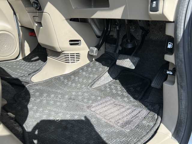 ホンダ Ｎ ＢＯＸ G 愛知県 2013(平25)年 9.8万km クールミストメタリック 登録時走行距離97770キロ/社外７インチナビ/(ワンセグTV/USB/AUX/AMFMラジオ)/社外ETC/ドアバイザー/プッシュスタート/スマートキー/スペアキー/両側スライドドア/横滑り防止装置/盗難防止装置/取扱説明書/保証書