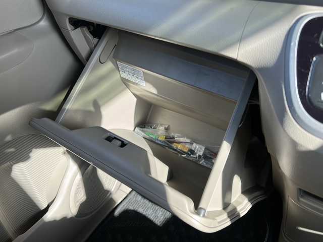 ホンダ Ｎ ＢＯＸ G 愛知県 2013(平25)年 9.8万km クールミストメタリック 登録時走行距離97770キロ/社外７インチナビ/(ワンセグTV/USB/AUX/AMFMラジオ)/社外ETC/ドアバイザー/プッシュスタート/スマートキー/スペアキー/両側スライドドア/横滑り防止装置/盗難防止装置/取扱説明書/保証書