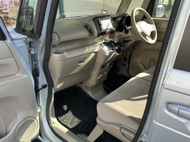 ホンダ Ｎ ＢＯＸ G 愛知県 2013(平25)年 9.8万km クールミストメタリック 登録時走行距離97770キロ/社外７インチナビ/(ワンセグTV/USB/AUX/AMFMラジオ)/社外ETC/ドアバイザー/プッシュスタート/スマートキー/スペアキー/両側スライドドア/横滑り防止装置/盗難防止装置/取扱説明書/保証書