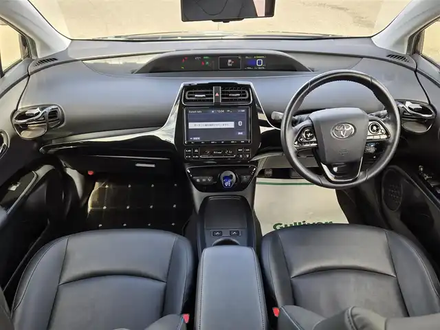 トヨタ プリウス Sツーリングセレクション 鹿児島県 2019(平31)年 4.3万km アティチュードブラックマイカ モデリスタフルエアロ　/Ｗｅｄｓ製アルミホイール（１８インチ／ｌｅｏｎｉｓ）　/TABABE製sustec NF210ダウンサス/アダプティブクルーズコントロール　/純正ＳＤナビ（ＮＳＺＴ－Ｙ６８Ｔ）　/Ｂｌｕｅｔｏｏｔｈオーディオ　/フルセグテレビ　/テレビキャンセラー/バックカメラ/前方純正ドライブレコーダー/D+N席シートヒーター/前後コーナーセンサー/社外フロアマット/横滑り防止装置/レーンキープアシスト/プッシュスタート/スマートキー/エアバッグ(W+サイド)/カーテンエアバッグ