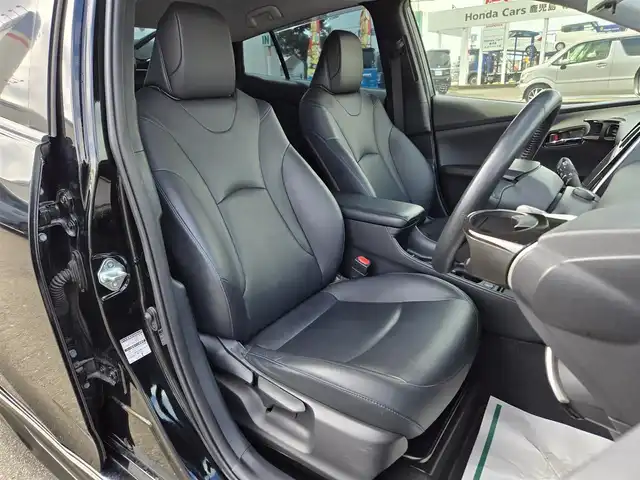 トヨタ プリウス Sツーリングセレクション 鹿児島県 2019(平31)年 4.3万km アティチュードブラックマイカ モデリスタフルエアロ　/Ｗｅｄｓ製アルミホイール（１８インチ／ｌｅｏｎｉｓ）　/TABABE製sustec NF210ダウンサス/アダプティブクルーズコントロール　/純正ＳＤナビ（ＮＳＺＴ－Ｙ６８Ｔ）　/Ｂｌｕｅｔｏｏｔｈオーディオ　/フルセグテレビ　/テレビキャンセラー/バックカメラ/前方純正ドライブレコーダー/D+N席シートヒーター/前後コーナーセンサー/社外フロアマット/横滑り防止装置/レーンキープアシスト/プッシュスタート/スマートキー/エアバッグ(W+サイド)/カーテンエアバッグ