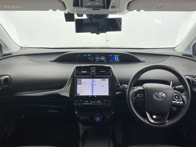トヨタ プリウス Sツーリングセレクション 千葉県 2019(平31)年 4.3万km アティチュードブラックマイカ モデリスタ【フルエアロ】/Ｗｅｄｓ製アルミホイール（１８インチ／ｌｅｏｎｉｓ）　/アダプティブクルーズコントロール追従機能有/純正ＳＤナビ（ＮＳＺＴ－Ｙ６８Ｔ）　/【AM/FM/CD/DVD/BT】/バックカメラ/前方純正ドライブレコーダー/シートヒーター[運転席側+助手席側]/社外フロアマット/横滑り防止装置/ETC/レーンキープアシスト/オートライト/オートマチックハイビーム