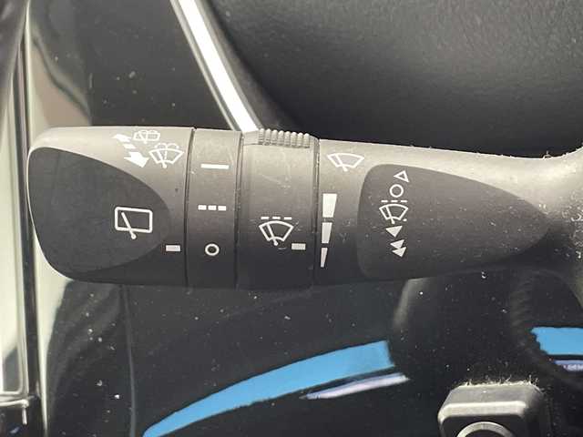 トヨタ プリウス Sツーリングセレクション 千葉県 2019(平31)年 4.3万km アティチュードブラックマイカ モデリスタ【フルエアロ】/Ｗｅｄｓ製アルミホイール（１８インチ／ｌｅｏｎｉｓ）　/アダプティブクルーズコントロール追従機能有/純正ＳＤナビ（ＮＳＺＴ－Ｙ６８Ｔ）　/【AM/FM/CD/DVD/BT】/バックカメラ/前方純正ドライブレコーダー/シートヒーター[運転席側+助手席側]/社外フロアマット/横滑り防止装置/ETC/レーンキープアシスト/オートライト/オートマチックハイビーム