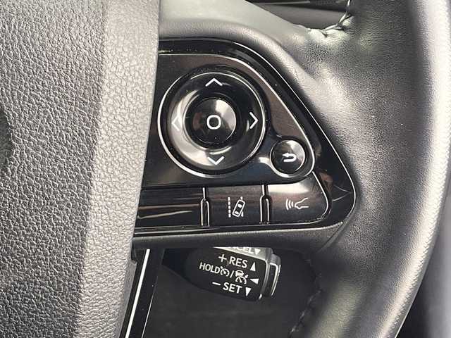 トヨタ プリウス Sツーリングセレクション 千葉県 2019(平31)年 4.3万km アティチュードブラックマイカ モデリスタ【フルエアロ】/Ｗｅｄｓ製アルミホイール（１８インチ／ｌｅｏｎｉｓ）　/アダプティブクルーズコントロール追従機能有/純正ＳＤナビ（ＮＳＺＴ－Ｙ６８Ｔ）　/【AM/FM/CD/DVD/BT】/バックカメラ/前方純正ドライブレコーダー/シートヒーター[運転席側+助手席側]/社外フロアマット/横滑り防止装置/ETC/レーンキープアシスト/オートライト/オートマチックハイビーム