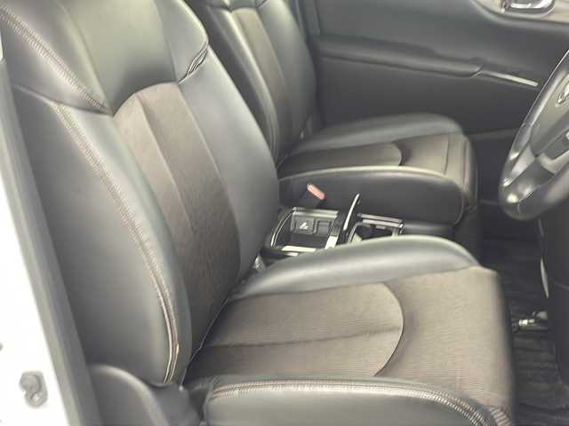 日産 エルグランド 250ハイウェイスター 福島県 2014(平26)年 2万km ブリリアントホワイトパール /禁煙車//アラウンドビューモニター//純正フリップダウンモニター//メーカーナビ/CD・DVD・フルセグTV・BT・MSV//両側パワースライドドア//ＥＴＣ//ドライブレコーダー//１００Ｖ充電//クリアランスソナー//クルーズコントロール//ＬＥＤライト//ステアリングリモコン//電動格納ミラー//スマートキー//スペアキー有り