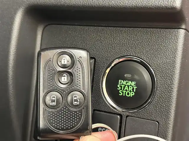 ダイハツ タント カスタム RS SA 群馬県 2013(平25)年 3.5万km ファイアークォーツレッドM 安全装備/・衝突軽減ブレーキ/・オートライト/・横滑り防止/社外７インチワイドナビ/・AM/FM/フルセグTV/・Bluetooth/SD/・CD/DVD/MSV/両側電動スライドドア/LEDヘッドライト/フォグランプ/ドライブレコーダー/ETC/純正ドアバイザー/純正フロアマット/純正15インチアルミホイール/スマートキー/プッシュスタート