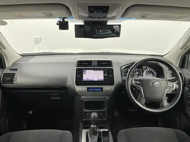 トヨタ ランドクルーザー プラド TX 富山県 2017(平29)年 9万km ホワイトパールクリスタルシャイン ワンオーナー/4WD/ディーゼル/ターボ/純正AW付き夏タイヤ積込/純正ナビ【NSZT-W66T】/(AM/FM/CD/DVD/SD/USB/BT/HDMI)/フルセグTV/ヘッドレストモニター×２/バックカメラ/TRDフロント/リアエアロ/サンルーフ/レーダークルーズコントロール/プリクラッシュセーフティ/レーンディパーチャーアラート/オートマチックハイビーム/LEDヘッドライト/社外イエローフォグランプ/クリアランスソナー/センターデフロック/ダウンヒルアシストコントロール/ドライブレコーダー/ETC/スマートキー×２/プッシュスタート/純正フロアマット/取扱説明書/保証書