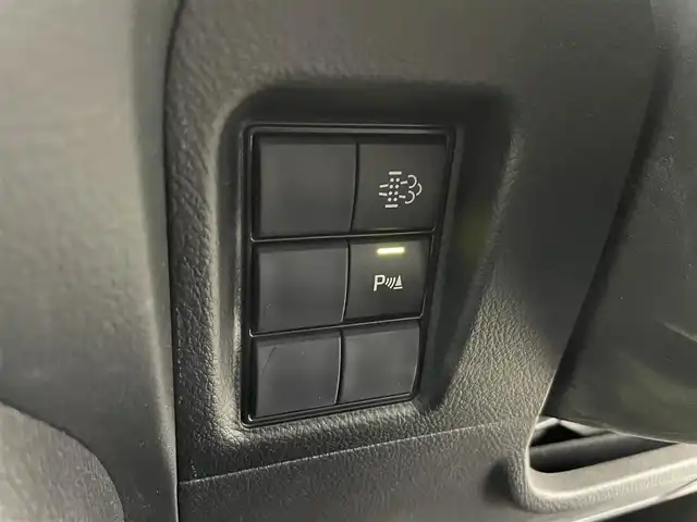 トヨタ ランドクルーザー プラド TX 富山県 2017(平29)年 9万km ホワイトパールクリスタルシャイン ワンオーナー/4WD/ディーゼル/ターボ/純正AW付き夏タイヤ積込/純正ナビ【NSZT-W66T】/(AM/FM/CD/DVD/SD/USB/BT/HDMI)/フルセグTV/ヘッドレストモニター×２/バックカメラ/TRDフロント/リアエアロ/サンルーフ/レーダークルーズコントロール/プリクラッシュセーフティ/レーンディパーチャーアラート/オートマチックハイビーム/LEDヘッドライト/社外イエローフォグランプ/クリアランスソナー/センターデフロック/ダウンヒルアシストコントロール/ドライブレコーダー/ETC/スマートキー×２/プッシュスタート/純正フロアマット/取扱説明書/保証書