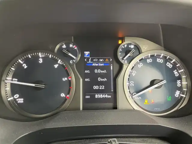 トヨタ ランドクルーザー プラド TX 富山県 2017(平29)年 9万km ホワイトパールクリスタルシャイン ワンオーナー/4WD/ディーゼル/ターボ/純正AW付き夏タイヤ積込/純正ナビ【NSZT-W66T】/(AM/FM/CD/DVD/SD/USB/BT/HDMI)/フルセグTV/ヘッドレストモニター×２/バックカメラ/TRDフロント/リアエアロ/サンルーフ/レーダークルーズコントロール/プリクラッシュセーフティ/レーンディパーチャーアラート/オートマチックハイビーム/LEDヘッドライト/社外イエローフォグランプ/クリアランスソナー/センターデフロック/ダウンヒルアシストコントロール/ドライブレコーダー/ETC/スマートキー×２/プッシュスタート/純正フロアマット/取扱説明書/保証書