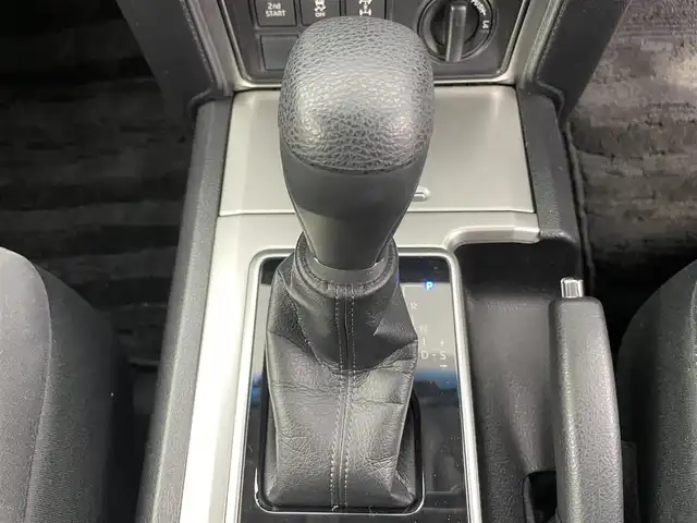トヨタ ランドクルーザー プラド TX 富山県 2017(平29)年 9万km ホワイトパールクリスタルシャイン ワンオーナー/4WD/ディーゼル/ターボ/純正AW付き夏タイヤ積込/純正ナビ【NSZT-W66T】/(AM/FM/CD/DVD/SD/USB/BT/HDMI)/フルセグTV/ヘッドレストモニター×２/バックカメラ/TRDフロント/リアエアロ/サンルーフ/レーダークルーズコントロール/プリクラッシュセーフティ/レーンディパーチャーアラート/オートマチックハイビーム/LEDヘッドライト/社外イエローフォグランプ/クリアランスソナー/センターデフロック/ダウンヒルアシストコントロール/ドライブレコーダー/ETC/スマートキー×２/プッシュスタート/純正フロアマット/取扱説明書/保証書