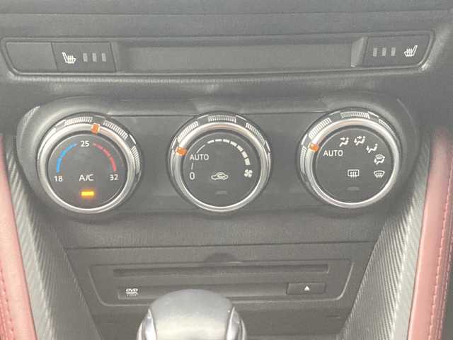 マツダ ＣＸ－３ XD ツーリング Lパッケージ 佐賀県 2016(平28)年 7.4万km クリスタルホワイトパールマイカ ワンオーナー/純正ナビ/バックカメラ/スマートブレーキサポート/レーンキープアシスト/オートハイビーム/レーダークルーズコントロール/ブラインドスポットモニター/ヘッドアップディスプレイ/ハーフレザーシート/シートヒーター/ETC/ステアリングリモコン/プッシュスタート/アドバンストキー/LEDヘッドライト/フォグライト/純正アルミホイール