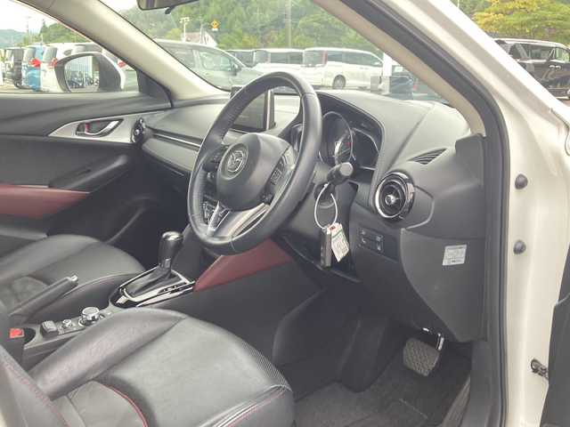 マツダ ＣＸ－３ XD ツーリング Lパッケージ 佐賀県 2016(平28)年 7.4万km クリスタルホワイトパールマイカ ワンオーナー/純正ナビ/バックカメラ/スマートブレーキサポート/レーンキープアシスト/オートハイビーム/レーダークルーズコントロール/ブラインドスポットモニター/ヘッドアップディスプレイ/ハーフレザーシート/シートヒーター/ETC/ステアリングリモコン/プッシュスタート/アドバンストキー/LEDヘッドライト/フォグライト/純正アルミホイール