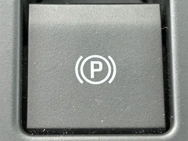 トヨタ プリウス Z 兵庫県 2023(令5)年 1.3万km プラチナホワイトパールマイカ メーカーOPナビ/モデリスタエアロ/パノラマルーフ/アラウンドビューモニター/電動リアゲート/トヨタセーフティセンス/ビルトインETC2.0/シートヒーター/エアーシート/ステアリングヒーター/前後ドライブレコーダー/ブラインドスポットモニター/デジタルインナーミラー/純正フロアマット/純正アルミホイール