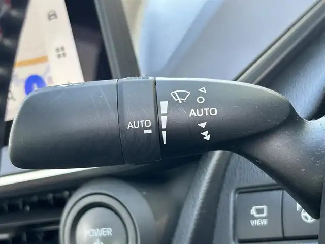 トヨタ プリウス Z 兵庫県 2023(令5)年 1.3万km プラチナホワイトパールマイカ メーカーOPナビ/モデリスタエアロ/パノラマルーフ/アラウンドビューモニター/電動リアゲート/トヨタセーフティセンス/ビルトインETC2.0/シートヒーター/エアーシート/ステアリングヒーター/前後ドライブレコーダー/ブラインドスポットモニター/デジタルインナーミラー/純正フロアマット/純正アルミホイール