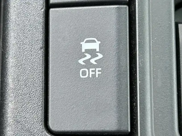 トヨタ プリウス Z 兵庫県 2023(令5)年 1.3万km プラチナホワイトパールマイカ メーカーOPナビ/モデリスタエアロ/パノラマルーフ/アラウンドビューモニター/電動リアゲート/トヨタセーフティセンス/ビルトインETC2.0/シートヒーター/エアーシート/ステアリングヒーター/前後ドライブレコーダー/ブラインドスポットモニター/デジタルインナーミラー/純正フロアマット/純正アルミホイール