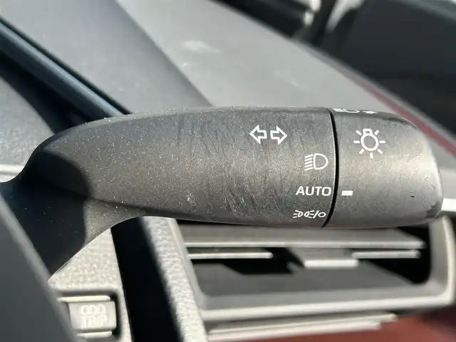 トヨタ プリウス Z 兵庫県 2023(令5)年 1.3万km プラチナホワイトパールマイカ メーカーOPナビ/モデリスタエアロ/パノラマルーフ/アラウンドビューモニター/電動リアゲート/トヨタセーフティセンス/ビルトインETC2.0/シートヒーター/エアーシート/ステアリングヒーター/前後ドライブレコーダー/ブラインドスポットモニター/デジタルインナーミラー/純正フロアマット/純正アルミホイール