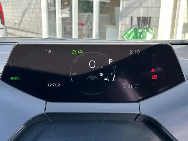 トヨタ プリウス Z 兵庫県 2023(令5)年 1.3万km プラチナホワイトパールマイカ メーカーOPナビ/モデリスタエアロ/パノラマルーフ/アラウンドビューモニター/電動リアゲート/トヨタセーフティセンス/ビルトインETC2.0/シートヒーター/エアーシート/ステアリングヒーター/前後ドライブレコーダー/ブラインドスポットモニター/デジタルインナーミラー/純正フロアマット/純正アルミホイール