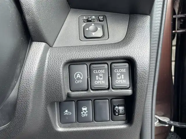 日産 デイズ ルークス X Vセレクション 山口県 2016(平28)年 12.5万km モカブラウンP （株）IDOMが運営する【じしゃロン宇部店】の/自社ローン専用車両になります。/こちらは現金またはオートローンご利用時の価格です。/自社ローンご希望の方は別途その旨お申し付けください/備考欄に特記事項アリ/純正ナビ/【SD/BT/CD/iPod/ラジオ】/両側パワースライド/フルセグTV/衝突軽減ブレーキ/ステアリングリモコン