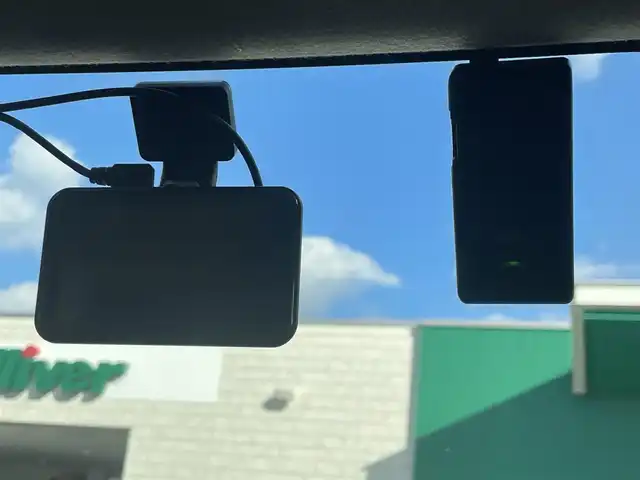 トヨタ ルーミー カスタムG 島根県 2019(令1)年 4.4万km ブラックマイカメタリック/パールホワイト2トーン 純正９インチＳＤナビ/フルセグＴＶ・Ｂｌｕｅｔｏｏｔｈ　/バックカメラ　/両側パワースライド/ビルトインＥＴＣ2.0　/前後ドラレコ　/クルーズコントロール　/純正LEDヘッドライト/オートマチックハイビーム/スマートキー/プッシュスタート/前後コーナーセンサー　/レーンアシスト/衝突被害軽減システム/横滑り防止装置/純正フロアマット/保証書/取扱説明書/スペアキー1本