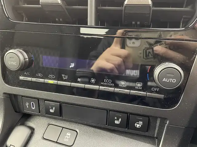 トヨタ ＧＲヤリス RZ 群馬県 2025(令7)年 0.3万km プラチナホワイトパールマイカ 純正ディスプレイオーディオ（コネクティッドナビ対応）Plus/・８インチHDディスプレイ/・ＵＳＢ入力（動画・音楽　再生/給電）　Type-C/・フルセグTV/・Bluetooth(ハンズフリー/オーディオ）/・スマートフォン連携/（Apple Car Play / Android Auto / Miracast)/JBLプレミアムサウンドシステム（８スピーカー）/アクティブサウンドコントロール/クリアランスソナー/バックソナー/リヤクロストラフィックアラート/タイヤ空気圧警報システム/コンフォートパッケージ/・シートヒーター/ステアリングヒーター/・フロントパーソナルランプ(LED)/ドアイルミネーション(LED)/＝＝＝＝＝＝＝＝＝/純正８型ＤＡ　ＪＢＬサウンドシステム　シートヒーター　ステアリングヒーター　バックカメラ　ＲＣＴＡ　衝突軽減　追従クルーズコントロール　ＢＳＭ　ビルトインＥＴＣ２．０　フルセグＴＶ　パドルシフト　禁煙