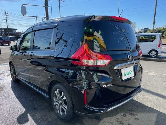 ホンダ フリード クロスター ホンダセンシング 神奈川県 2022(令4)年 4万km クリスタルブラックパール ワンオーナー/純正メモリナビ/フルセグテレビ/バックカメラ/ウィンカーミラー/クルーズコントロール/スマートキー/プッシュスタート/両側パワースライドドア/ETC/純正フロアマット