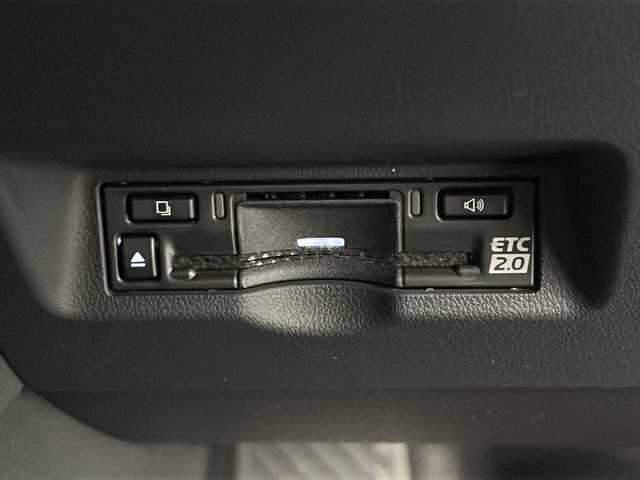 トヨタ アルファードハイブリット エグゼクティブ ラウンジ 福島県 2023(令5)年 1.1万km 茶 /禁煙車/／左右独立ツインムーンルーフ/／純正後席モニター/／トヨタチームメイト/・アドバンスドパーク//Toyota Safety Sense/・プリクラッシュセーフティ/・レーントレーシングアシスト/・レーダークルーズコントロール/・オートマチックハイビーム/／ブラインドスポットモニター/／カラーヘッドアップディスプレイ/／パノラミックビューモニター/／デジタルインナーミラー/／ユニバーサルステップ/／純正１４型ディスプレイオーディオナビ/・BT.CD.DVD.USB.スマホ連携/・フルセグTV/／両側パワースライドドア/／電動リアゲート/／黒本革シート/／全席温冷シート/／全席パワーシート/／前後ドライブレコーダー/／ビルトインETC2.0/／三眼LEDヘッドライト/／LEDフォグライト/／ワイヤレス充電