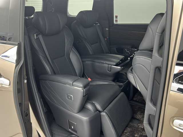 トヨタ アルファードハイブリット エグゼクティブ ラウンジ 福島県 2023(令5)年 1.1万km 茶 /禁煙車/／左右独立ツインムーンルーフ/／純正後席モニター/／トヨタチームメイト/・アドバンスドパーク//Toyota Safety Sense/・プリクラッシュセーフティ/・レーントレーシングアシスト/・レーダークルーズコントロール/・オートマチックハイビーム/／ブラインドスポットモニター/／カラーヘッドアップディスプレイ/／パノラミックビューモニター/／デジタルインナーミラー/／ユニバーサルステップ/／純正１４型ディスプレイオーディオナビ/・BT.CD.DVD.USB.スマホ連携/・フルセグTV/／両側パワースライドドア/／電動リアゲート/／黒本革シート/／全席温冷シート/／全席パワーシート/／前後ドライブレコーダー/／ビルトインETC2.0/／三眼LEDヘッドライト/／LEDフォグライト/／ワイヤレス充電