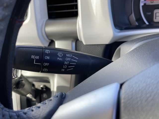 スズキ ハスラー X 新潟県 2014(平26)年 6.8万km フェニックスレッドパール/ブルーイッシュブラックパール ＊バックカメラ/＊純正ナビ/＊Bluetoothオーディオ/＊純正アルミホイール/＊キセノンライト/＊オートライト/＊盗難防止装置/＊横滑り防止装置/＊パワーウインドウ/＊パワーステアリング/＊運転席シートヒーター/＊ドアバイザー/＊純正フロアマット