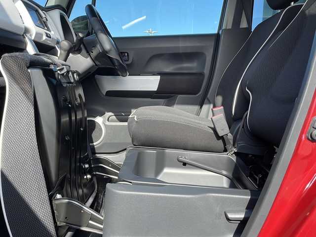 スズキ ハスラー X 新潟県 2014(平26)年 6.8万km フェニックスレッドパール/ブルーイッシュブラックパール ＊バックカメラ/＊純正ナビ/＊Bluetoothオーディオ/＊純正アルミホイール/＊キセノンライト/＊オートライト/＊盗難防止装置/＊横滑り防止装置/＊パワーウインドウ/＊パワーステアリング/＊運転席シートヒーター/＊ドアバイザー/＊純正フロアマット