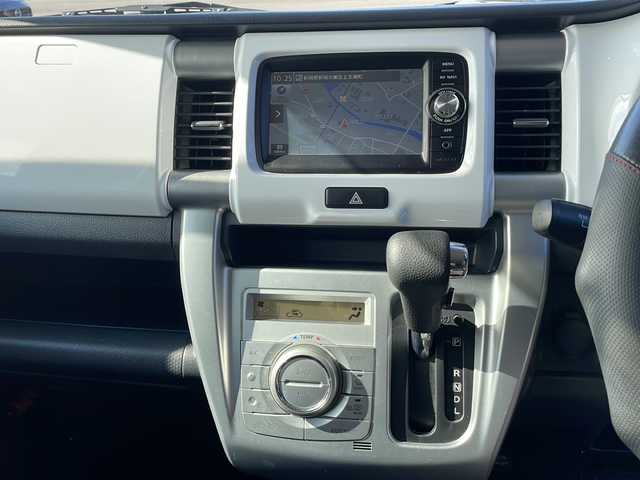 スズキ ハスラー X 新潟県 2014(平26)年 6.8万km フェニックスレッドパール/ブルーイッシュブラックパール ＊バックカメラ/＊純正ナビ/＊Bluetoothオーディオ/＊純正アルミホイール/＊キセノンライト/＊オートライト/＊盗難防止装置/＊横滑り防止装置/＊パワーウインドウ/＊パワーステアリング/＊運転席シートヒーター/＊ドアバイザー/＊純正フロアマット