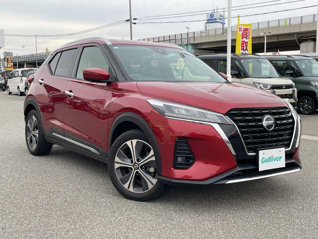 日産 キックス X 石川県 2020(令2)年 5.7万km ラディアントレッド 社外メモリーナビ/フルセグTV/アラウンドビューモニター/LEDヘッドライト/ETC/プロパイロット/エマージェンシーブレーキ/インテリキー/プッシュスタート/電動ミラー/ハーフレザーシート/デジタルミラー/オートライト