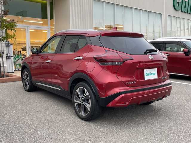 日産 キックス X 石川県 2020(令2)年 5.7万km ラディアントレッド 社外メモリーナビ/フルセグTV/アラウンドビューモニター/LEDヘッドライト/ETC/プロパイロット/エマージェンシーブレーキ/インテリキー/プッシュスタート/電動ミラー/ハーフレザーシート/デジタルミラー/オートライト
