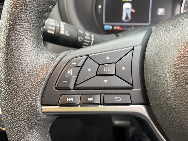 日産 キックス X 石川県 2020(令2)年 5.7万km ラディアントレッド 社外メモリーナビ/フルセグTV/アラウンドビューモニター/LEDヘッドライト/ETC/プロパイロット/エマージェンシーブレーキ/インテリキー/プッシュスタート/電動ミラー/ハーフレザーシート/デジタルミラー/オートライト