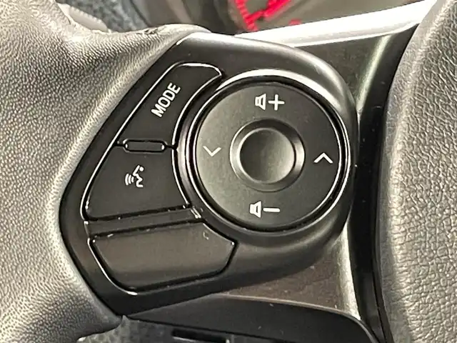 トヨタ ヴォクシー ZS GRスポーツ 愛知県 2017(平29)年 7.9万km ブラッキッシュアゲハガラスフレーク 純正10incナビ/CD/DVD/BT/フルセグTV/バックカメラ/純正フリップダウンモニター/ダブルオートエアコン/トヨタセーフティーセンス/衝突軽減ブレーキ/レーンキープアシスト/先行車発進お知らせ機能/オートハイビーム/クルーズコントロール/純正ETC2.0/両側パワースライドドア/スマートキー/プッシュスタート/LEDヘッドライト/オートライト