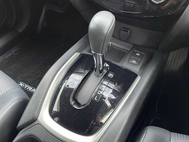 日産 エクストレイル ハイブリッド 20Xi 道東・釧路十勝 2018(平30)年 8.7万km ブリリアントホワイトパール 4WD/純正SDナビ/・フルセグ/CD/DVD/BT/MSV/ラジオ/アラウンドビューカメラ/デジタルインナーミラー/プロパイロット/ドライブレコーダー/電子パーキング/オートホールド機能/パワーバックドア/ヒルディセントコントロール/ステアリングスイッチ/ETC/フロアマット/ドアバイザー