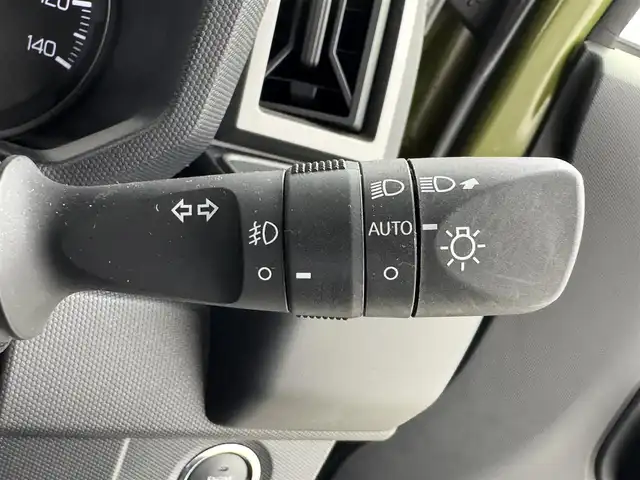 ダイハツ タフト G ダーククロムベンチャー 熊本県 2024(令6)年 0.7万km フォレストカーキメタリック ディーラーOPナビ（CD/DVD/BT/フルセグ）/バックカメラ/ETC/前方ドライブレコーダー/スマートアシスト/ ・衝突回避支援ブレーキ/ ・車線逸脱抑制支援/ ・先行車発進お知らせ/ ・標識認識/前席シートヒーター/電動パーキングブレーキ/ブレーキホールド/純正フロアマット/オートライト/LEDヘッドライト/スペアキー×1